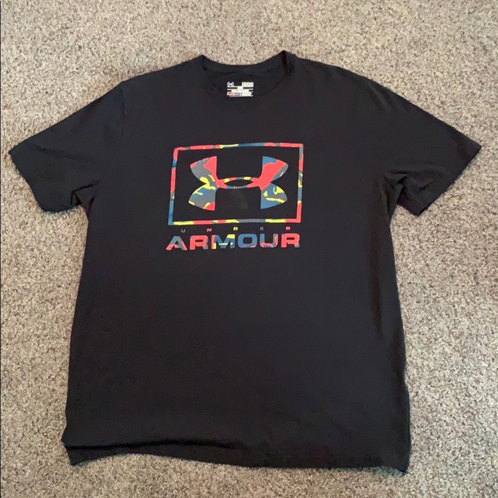 Under Armour t-shirt